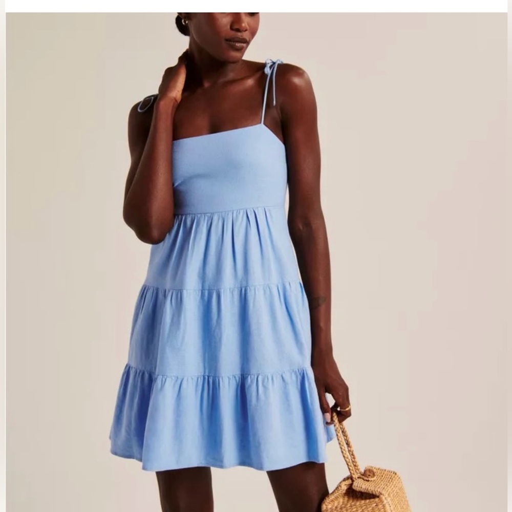 Abercrombie and Fitch tiered mini dress
